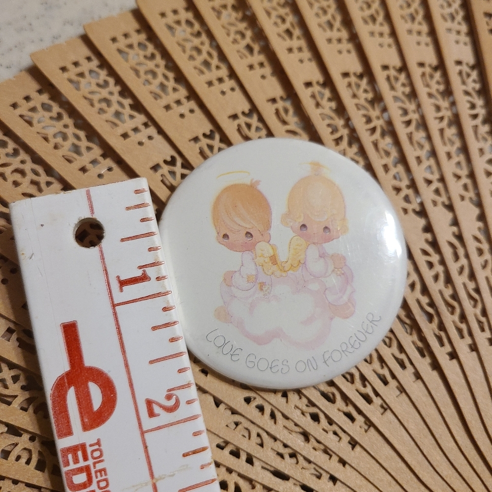 Button for your jacket - Picture 4 of 6